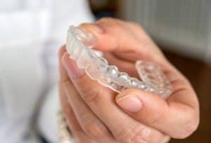 סד לילה לשיניים